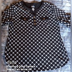 Croft & Barrow Pull Over Black  and White Top